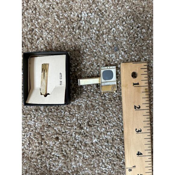 Vintage tie clip TV tube television 50’s 60’s gold collectible with box - Picture 5 of 5